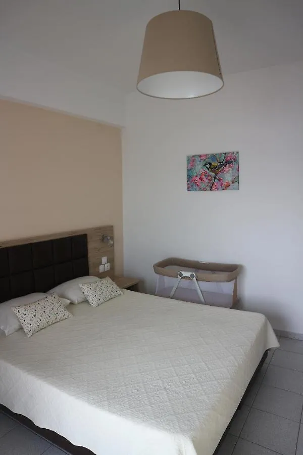 Karpouzi Seaview Apartments Polychrono