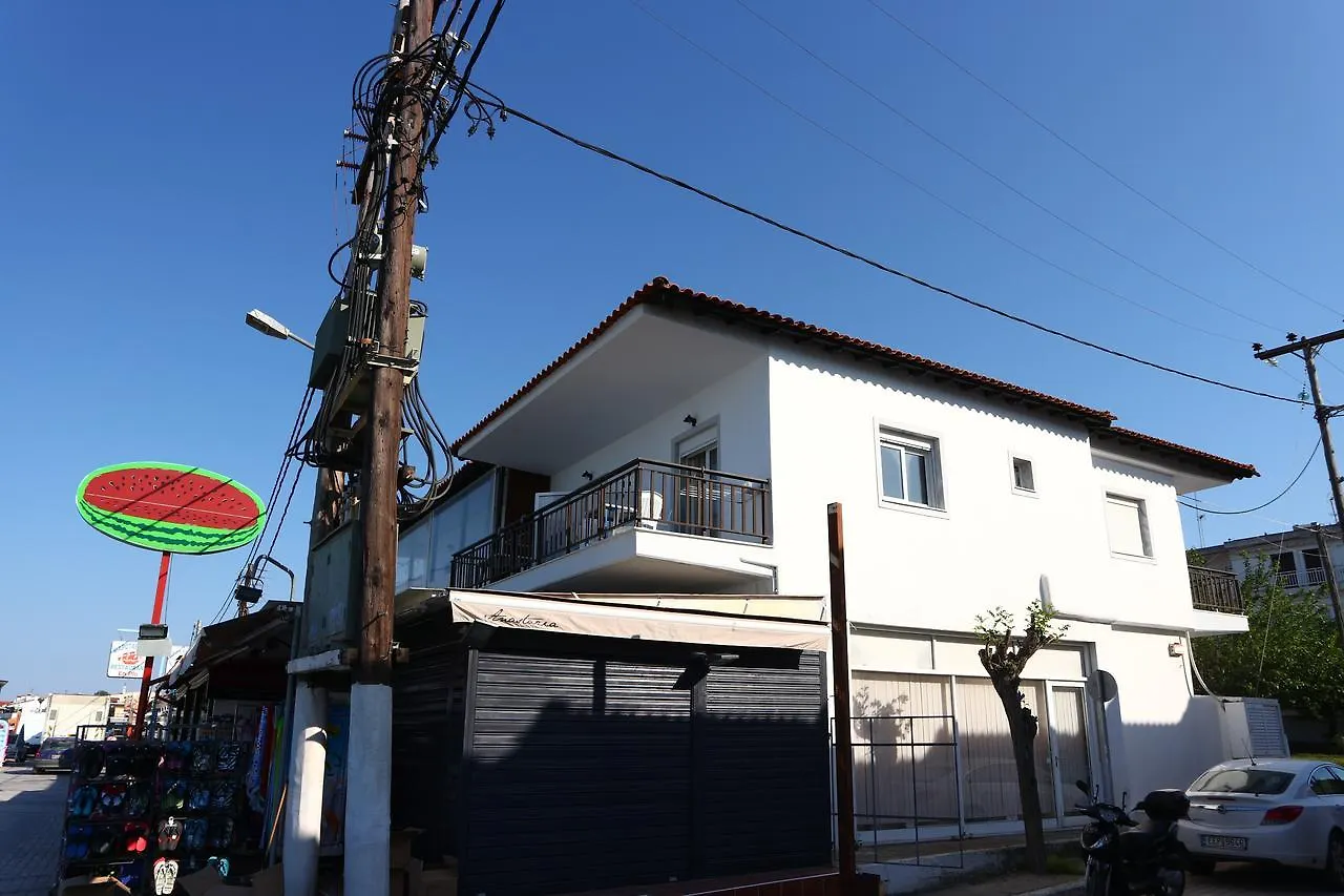 Karpouzi Seaview Apartments Polychrono