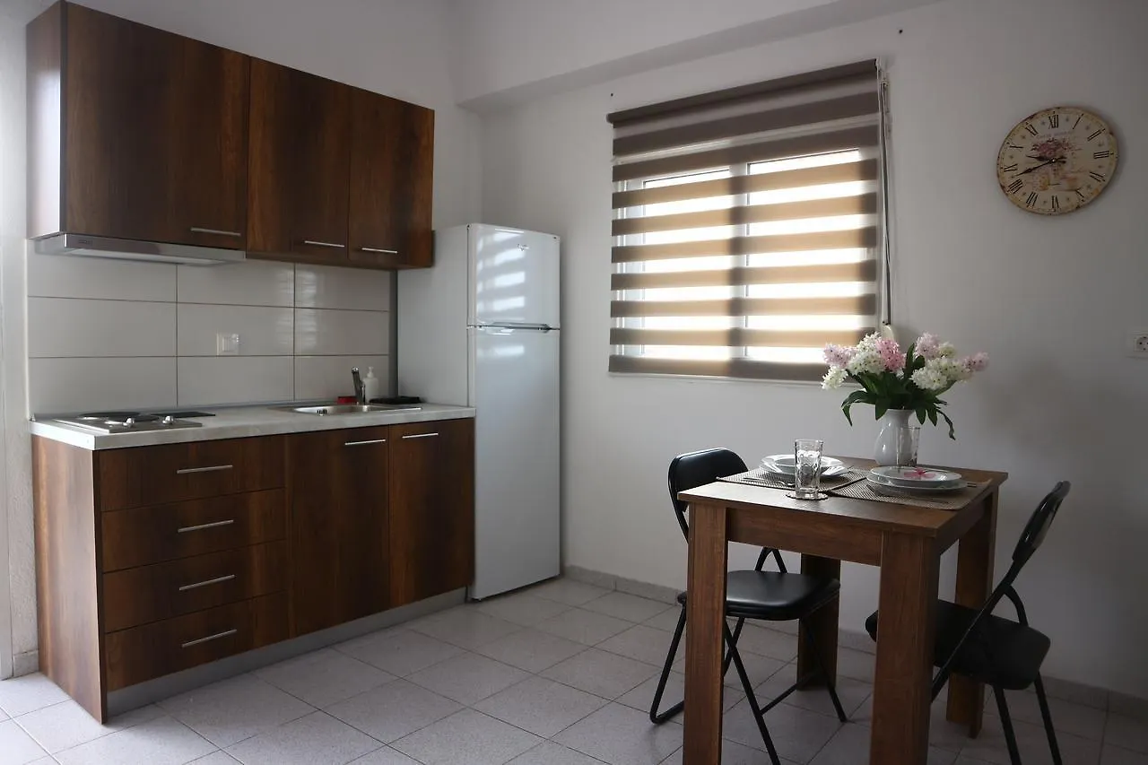 Karpouzi Seaview Apartments Polychrono Greece