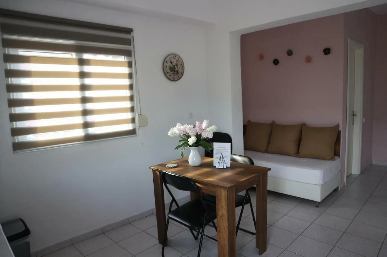 Karpouzi Seaview Apartments Polychrono Greece
